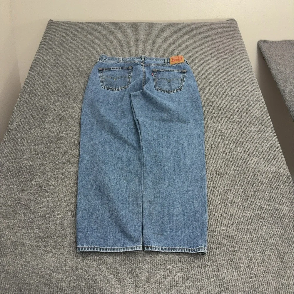 Levis measurements waist